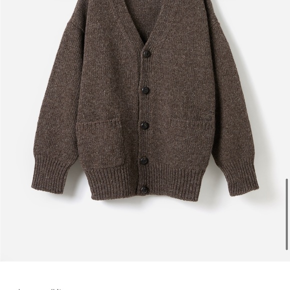 Babaa Sweater - Picture 11 of 11